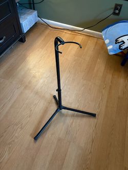 Guitar holder