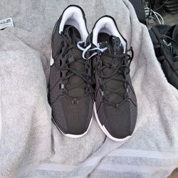 Nike GT 03 Basketball Shoes