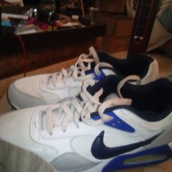 Nike airs