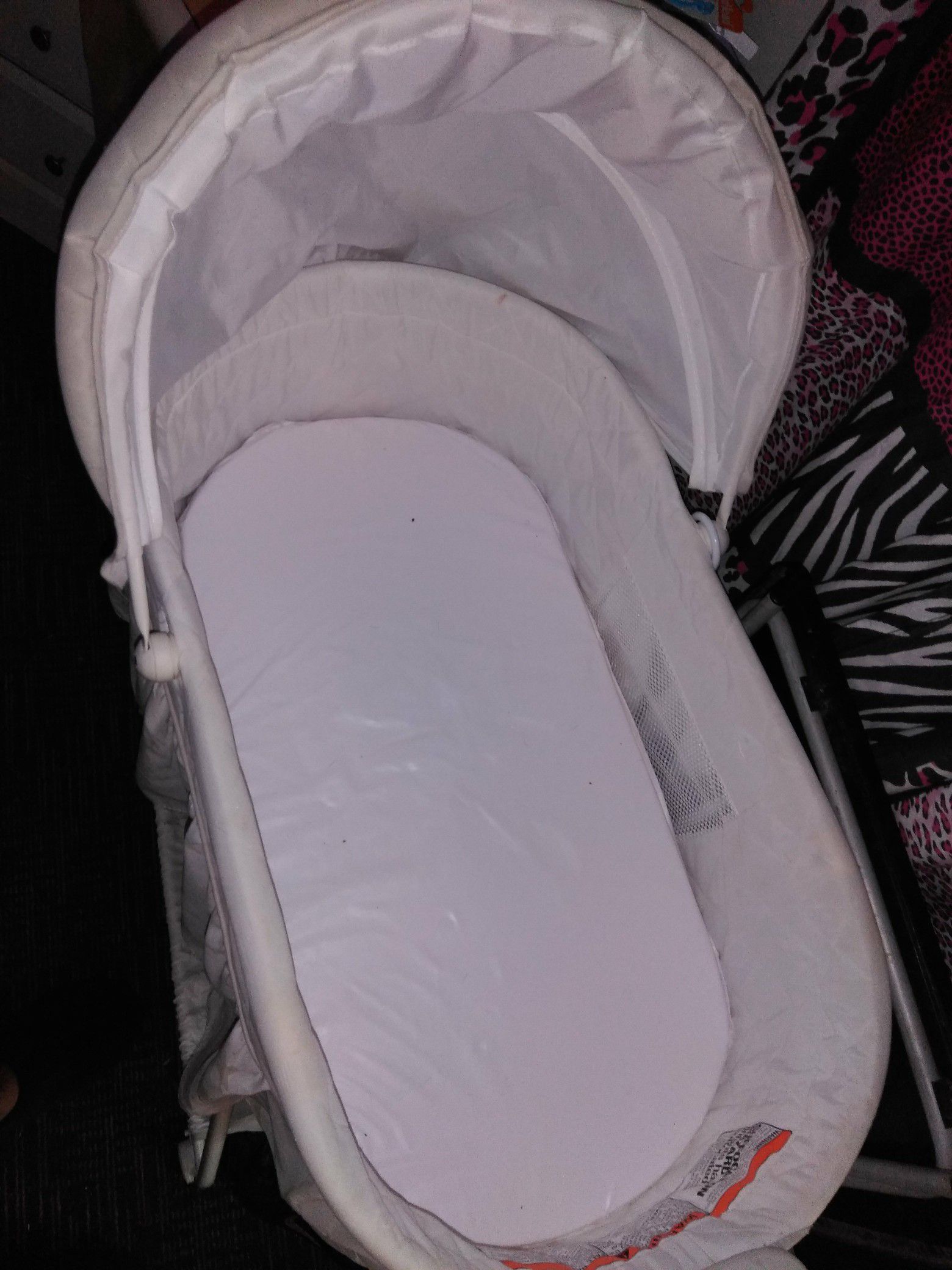 White bassinet
