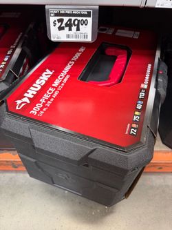Caja de 300. Piezas de herramientas nuevas. X $280 x caja. O las 2 x $520