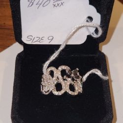 Elegant Costume Diamond Ring ($Reduced)