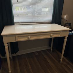 Small Desk Vanity