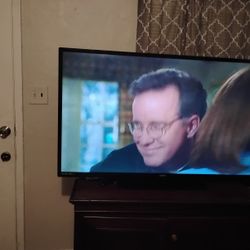 55 Inch Sanyo Flat Screen TV With Stand And Remote 