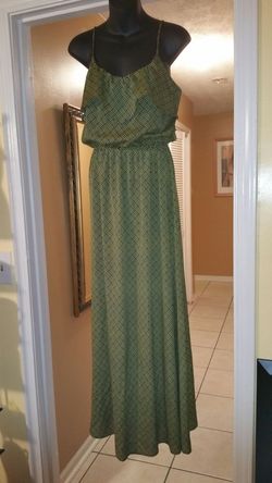 Foreign exchange maxi dress , light and flows