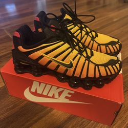 Men’s Size 10 Nike Zooms 