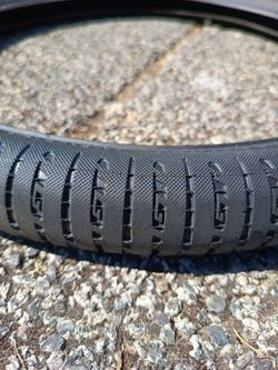 Vintage GT "Airbags" Tire