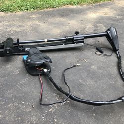 Minnkota Edge 45lb Thrust, Bow Mount, Foot Control