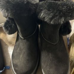 New Rouge Brand Black Ankle Boots 81/2