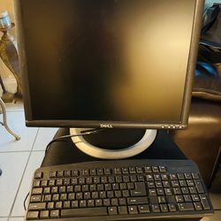 16” Monitor And keyboard 