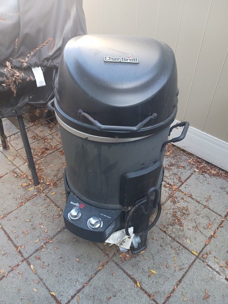 Charbroil BBQ Smoker Grill
