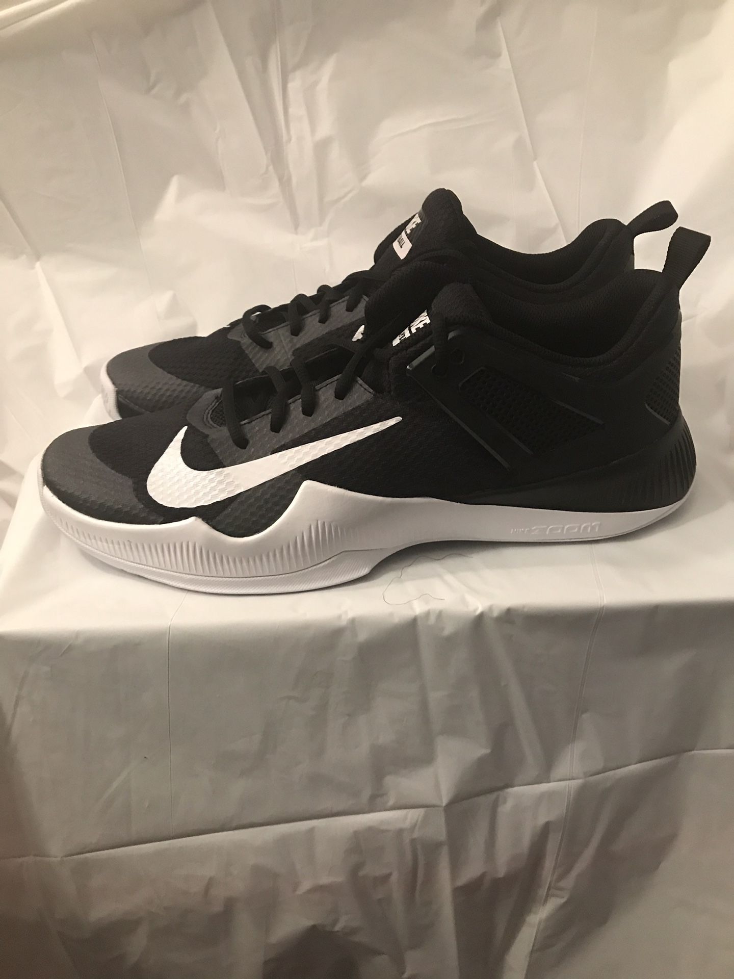 Women’s Nike Air Zoom HyperAce Volleyball Shoes Size 15
