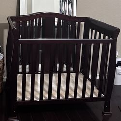 Mini crib