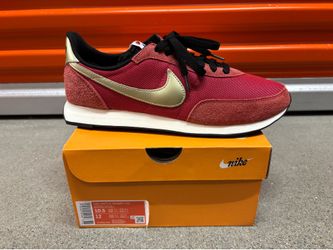 10.5 - Nike Waffle Trainer 2