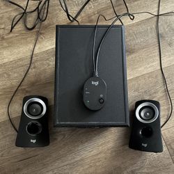 Logitech Speakers With Subwoofer