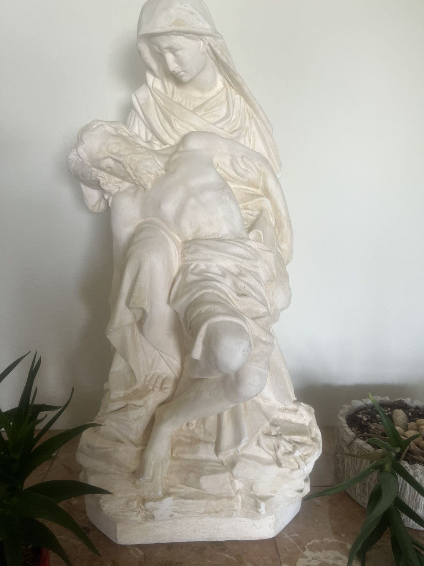 La Pietà Sculpture 