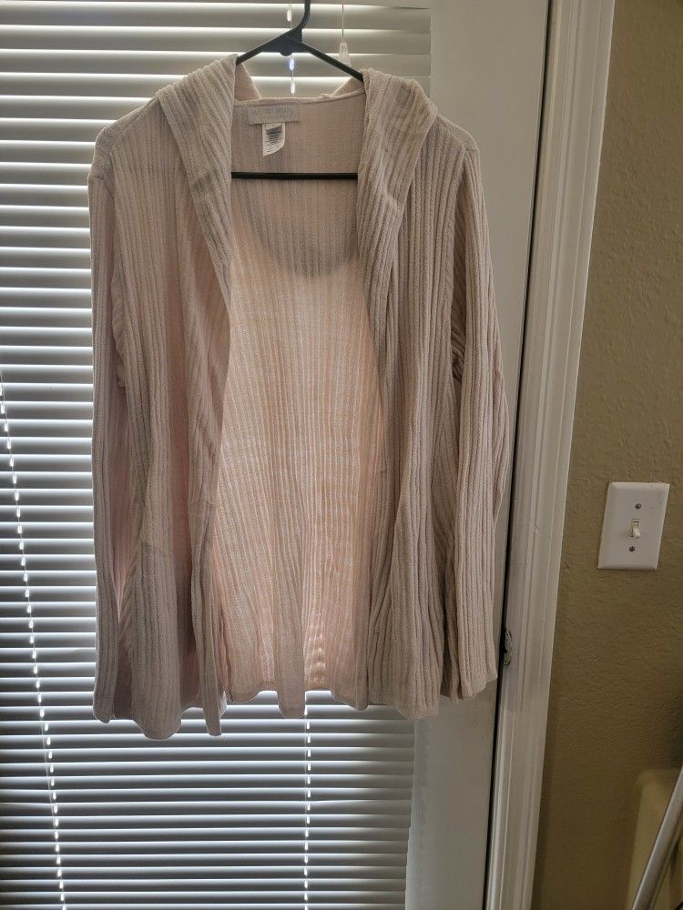 Barefoot dreams cozy chic ultra lite with hoodie