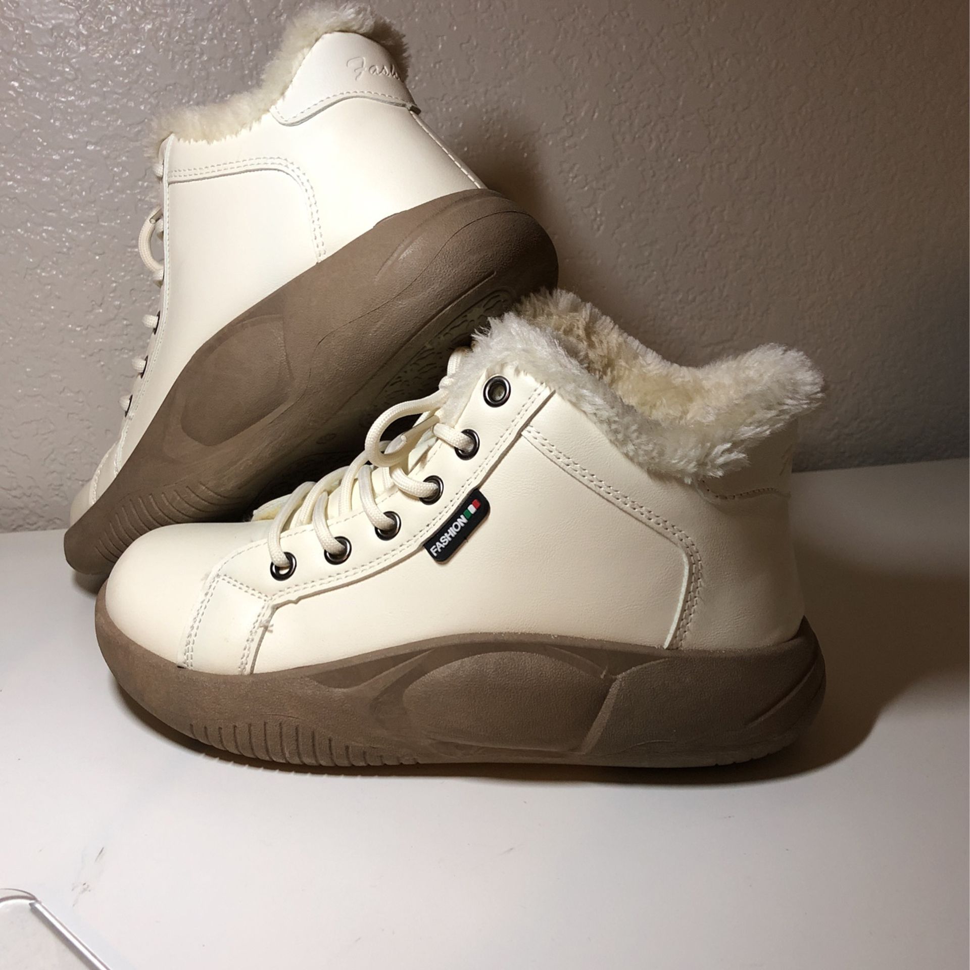 Hyper Glam Boots (Off-White / Yellow – Congruent Space *₊˚⁎*₊