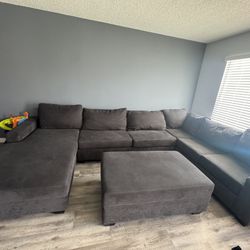 Sectional couch 