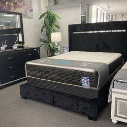 Elegant furniture 5pc bedroom set for sale (brand new, we deliver) 30% OFF