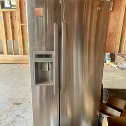 LG Stainless SS Refrigerator- 