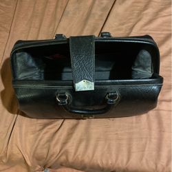 Antique Dr. bag collectors