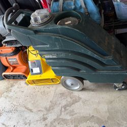 Nobles Trooper 1000 Industrial Carpet Cleaning Machine