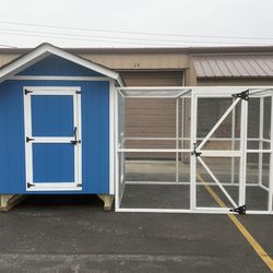 6x6 LP smart side gable roof coop and run