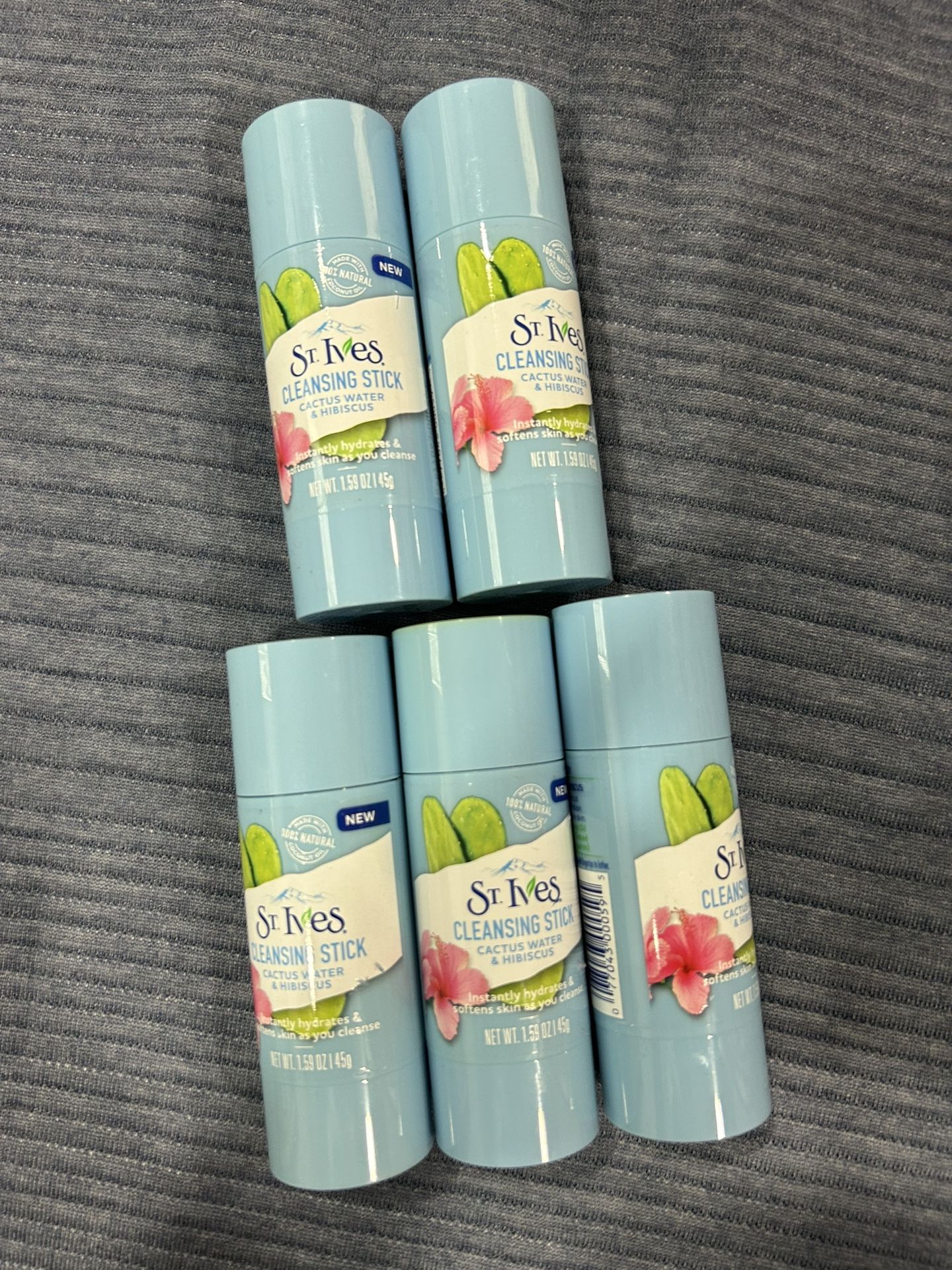St.Ives Cleansing Stick.