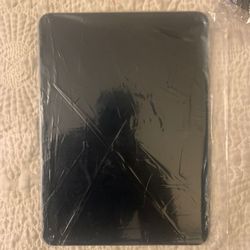 iPad 11 (256 gb space grey unlocked)