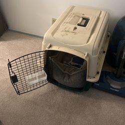 Used RuffMax Midsize crate