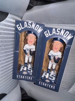 Tyler Glasnow Dodgers 2025 World Champion Bobblehead (x2)
