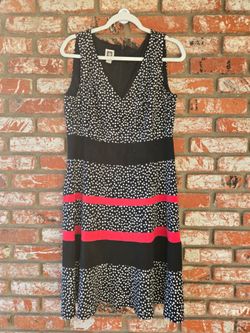 Womens Size 12 (Large)