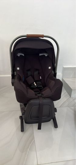 Nuna Infant Car Seat