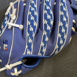 Dodgers Tball Glove