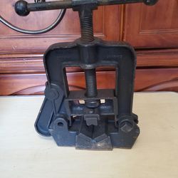 Vintage Reed Manufacturing Pipe Vise I Good Working Condition