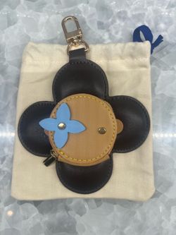 Flower Coin Purse & Bag Charm – New with Dust Bag