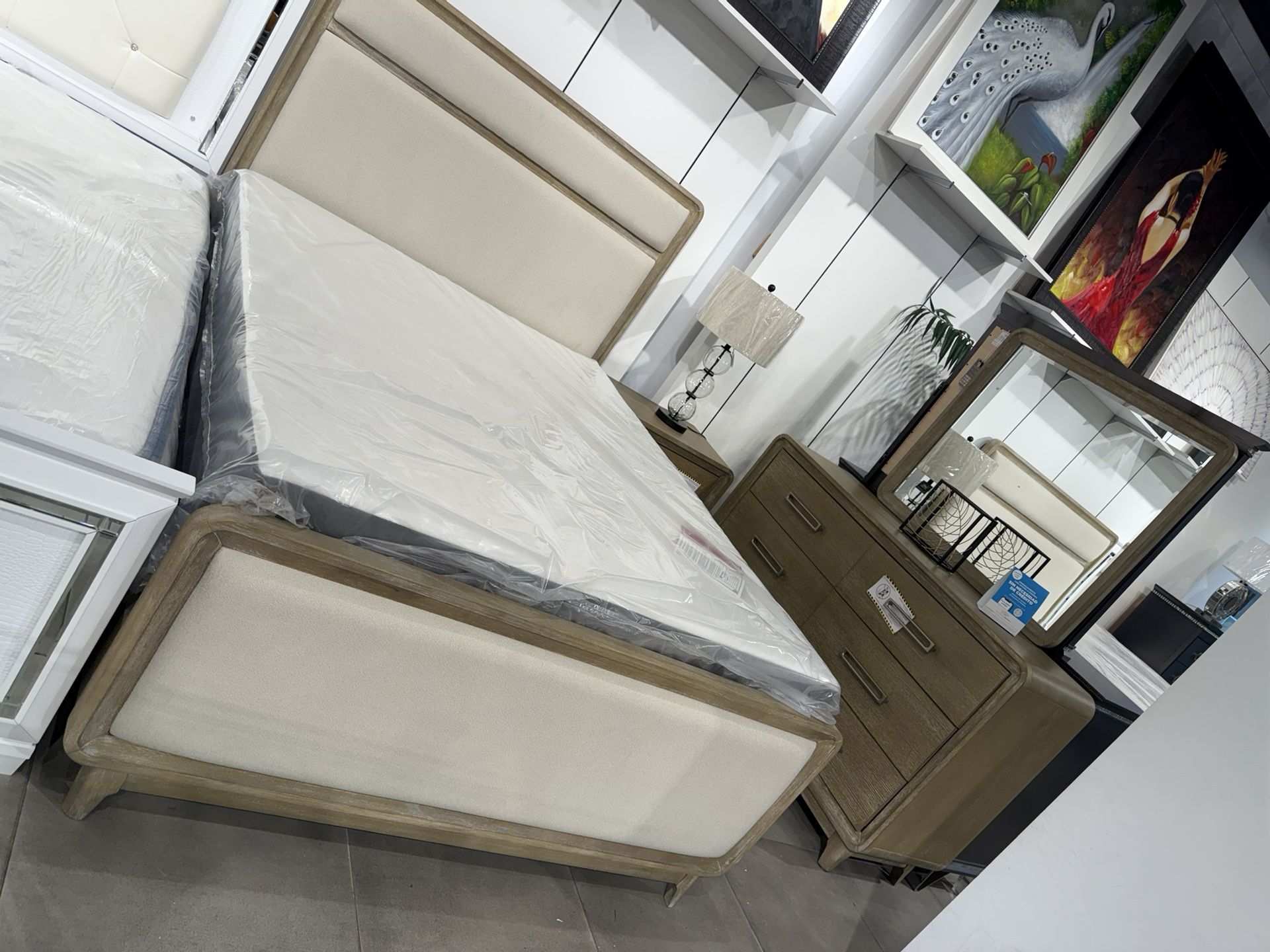 4pc Queen Bedroom Set 🥳🥳🥳