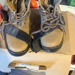 Cougar size 6 USA boots