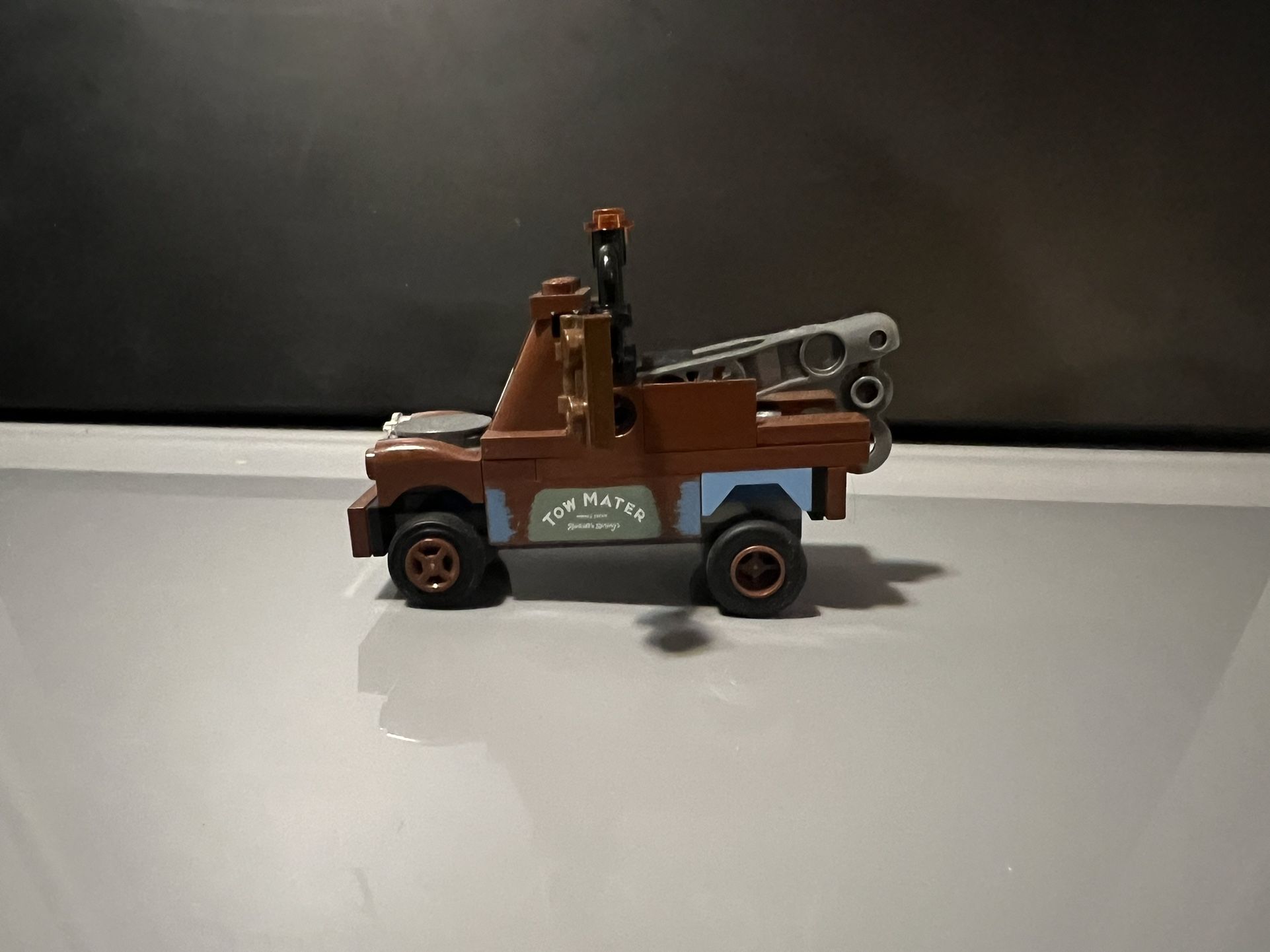 8201 LEGO Cars Radiator Springs Classic Mater