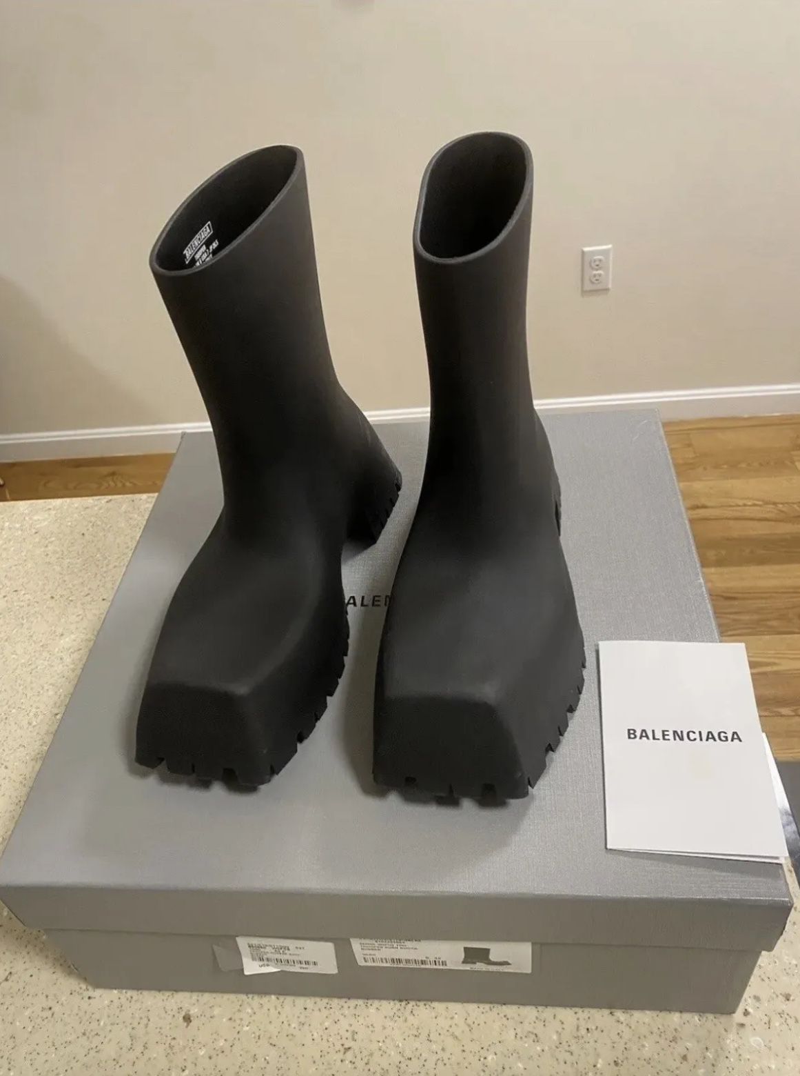 Balenciaga Rubber Trooper Boots Size 40 Used 100% Authentic for men