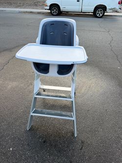 4moms High Chair with Tray