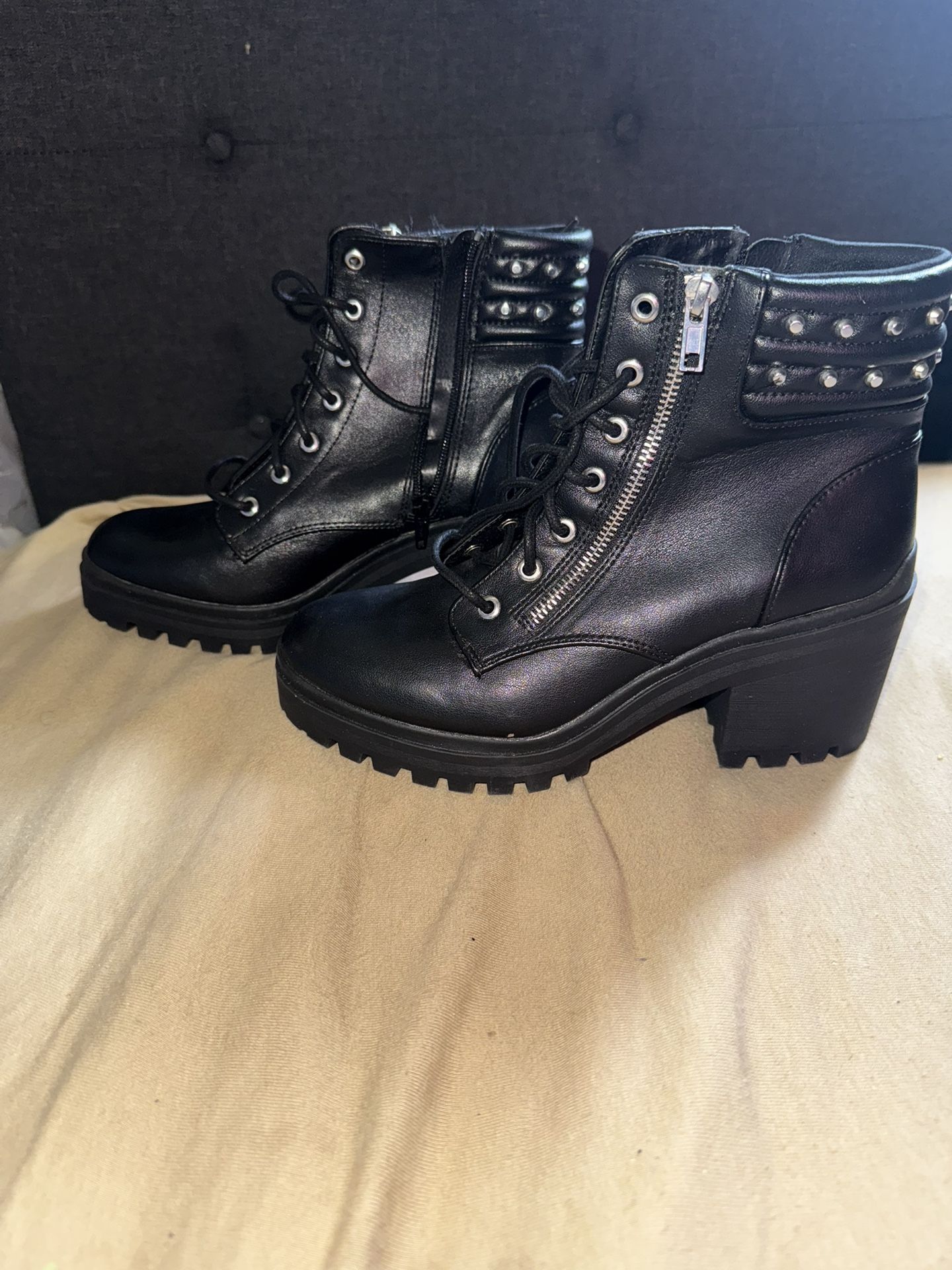 Black Boots