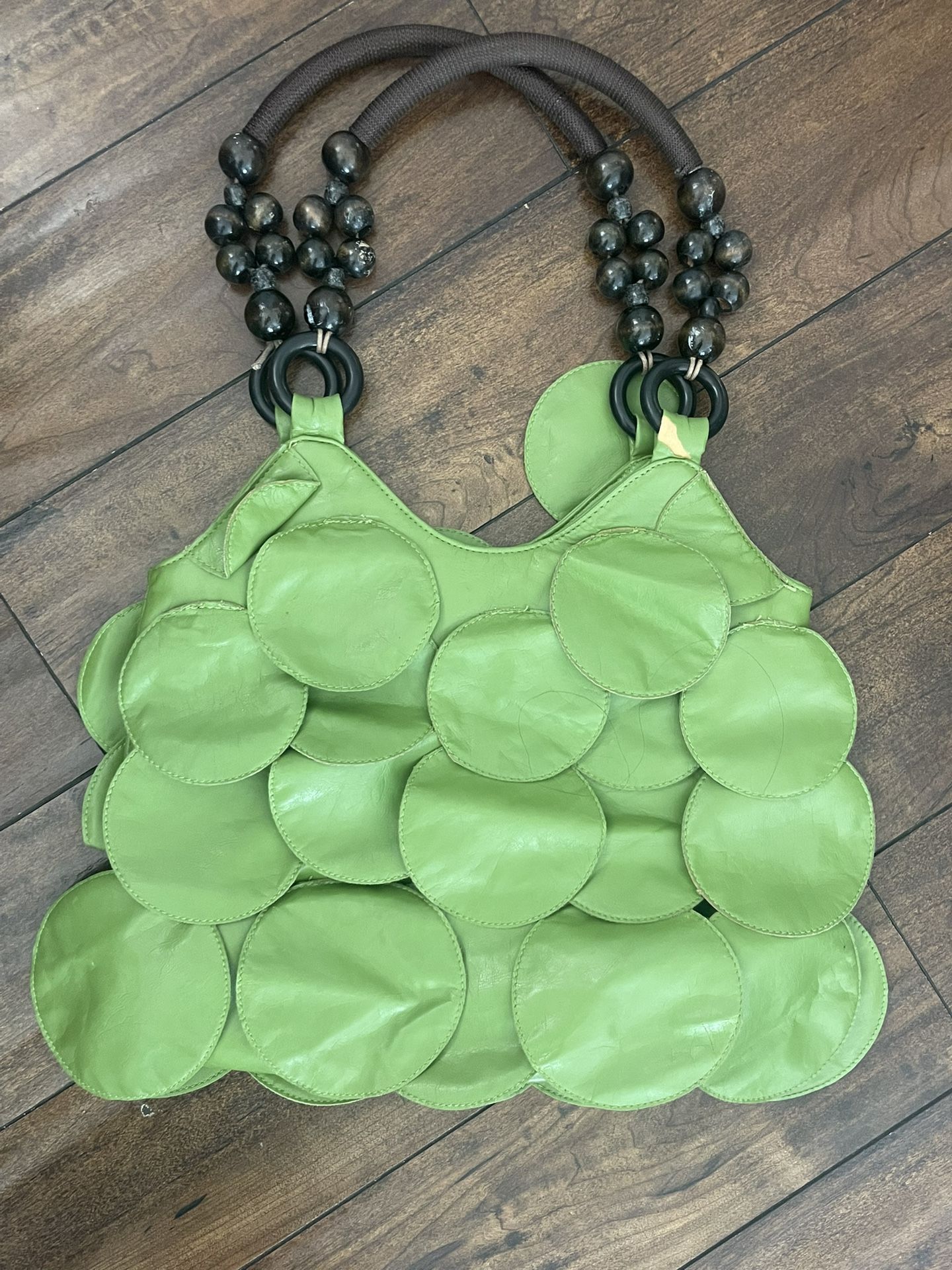 Vintage Green Grapes Purse With Wooded Handles