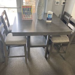 Ideal Dinning Table 🔥🔥 EasyFinancing ✅✅