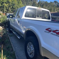 2008 Ford F-250 pickup 