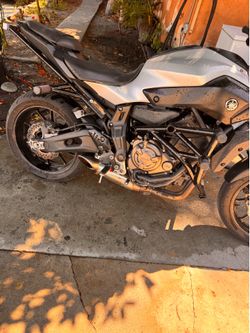 2017 Yamaha fz07 part out
