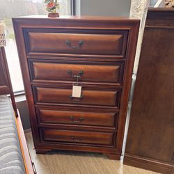 Traditional Five Drawer Hi-Chest - Lincoln