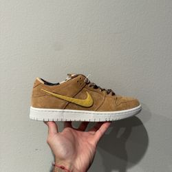 Nike SB Dunk Low “NOTE Manchester” Size 9.5 - NEW