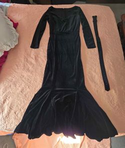 La Femme en Noir – Black Marilyn Gown Collection